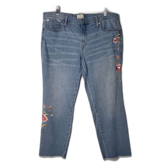 J CREW Slim Broken In Boyfriend Cropped Jeans with Floral Embroirdery Size 31P - Picture 8 of 8